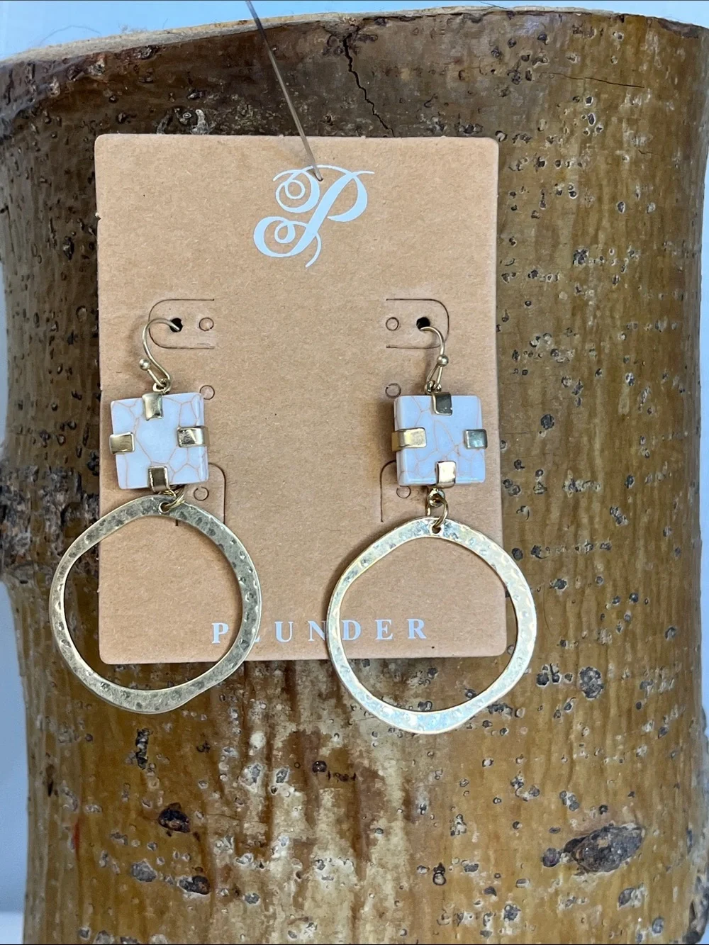 Plunder Gold Hammered Hoop Dangle Earrings Pink Stone 2.5” New